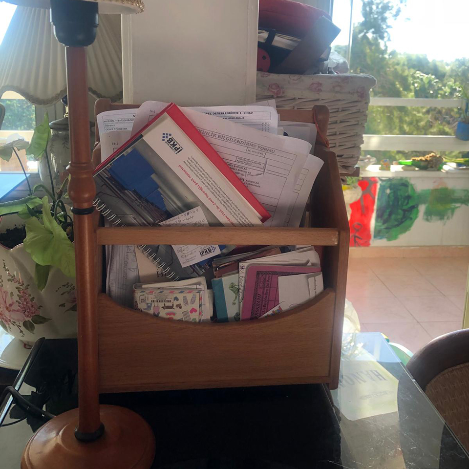 satılık ahşap gazete ve mecmualık mersin